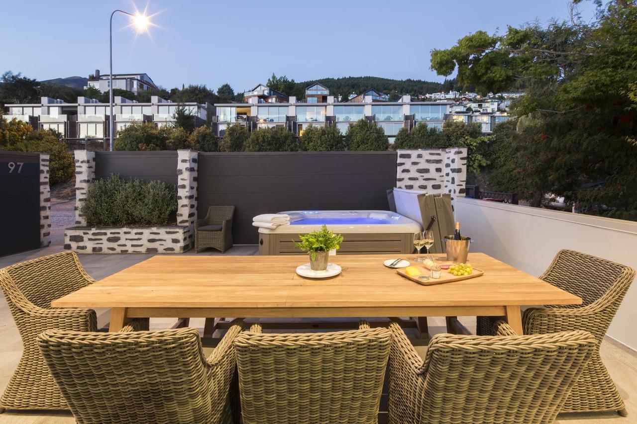 Lakefront Luxury By Amazing Accom 퀸즈타운 외부 사진